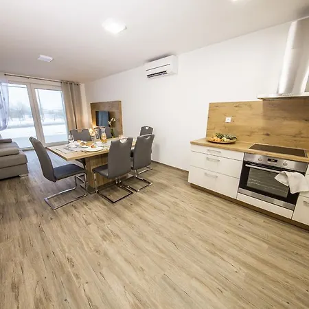 Vin Vez Apartmaji