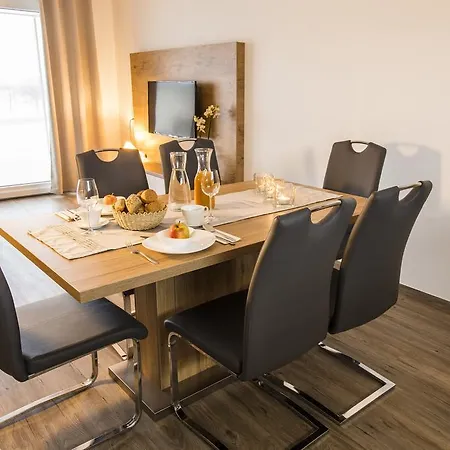 아파트 Vin Vez Apartmaji